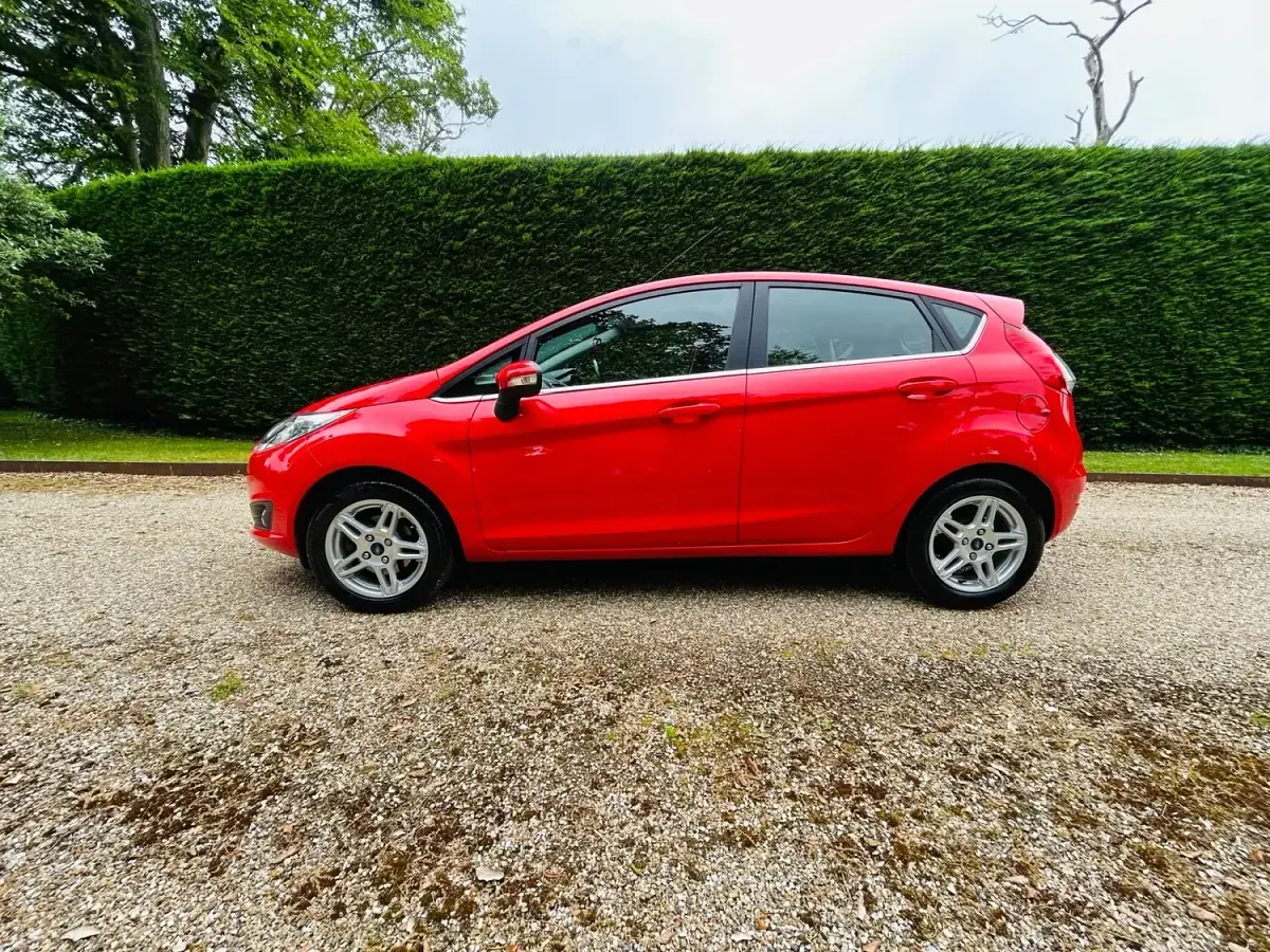 Used Ford Fiesta Zetec 2013 Red Hatchback