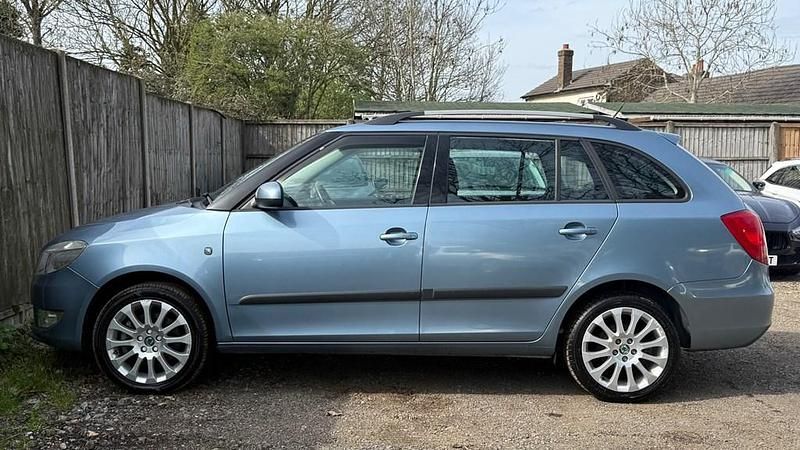 Used Skoda Fabia Elegance 105 HP (77 kW) 2010 Grey Estate