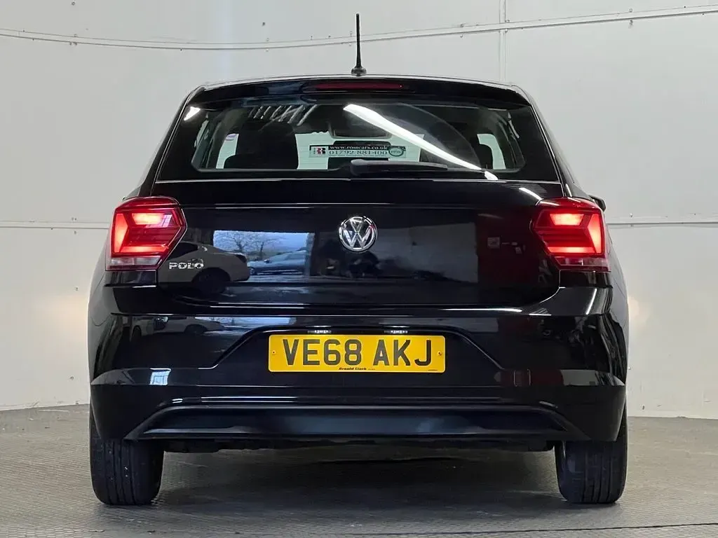 Used VW Polo SE 95 HP (69 kW) 2018 Black Hatchback
