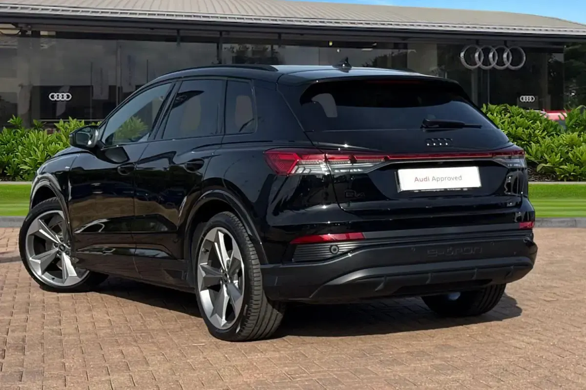 Used Audi Q4 e-tron Black Edition 210 kW (286 HP) 2025 Black SUV