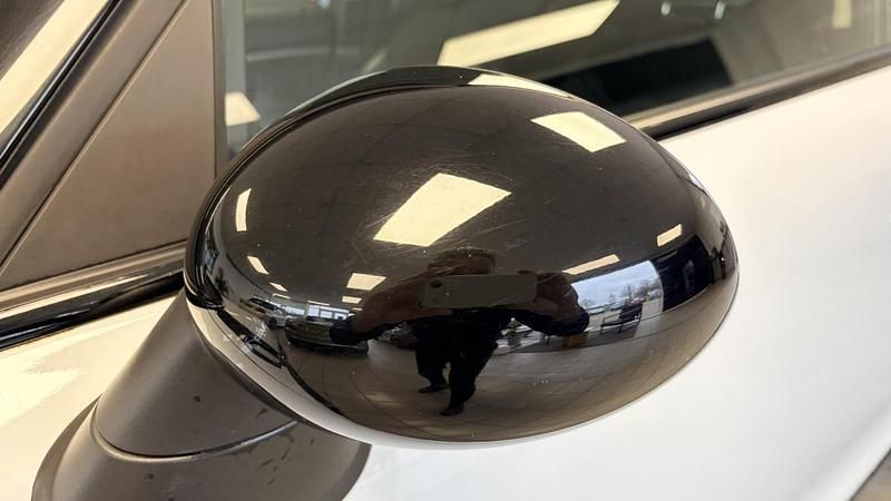 Used Mini Cooper Coupé 120 HP (88 kW) 2016 White Coupe