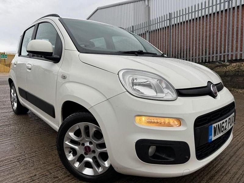 Used Fiat Panda Lounge 85 HP (62 kW) 2012 White Hatchback