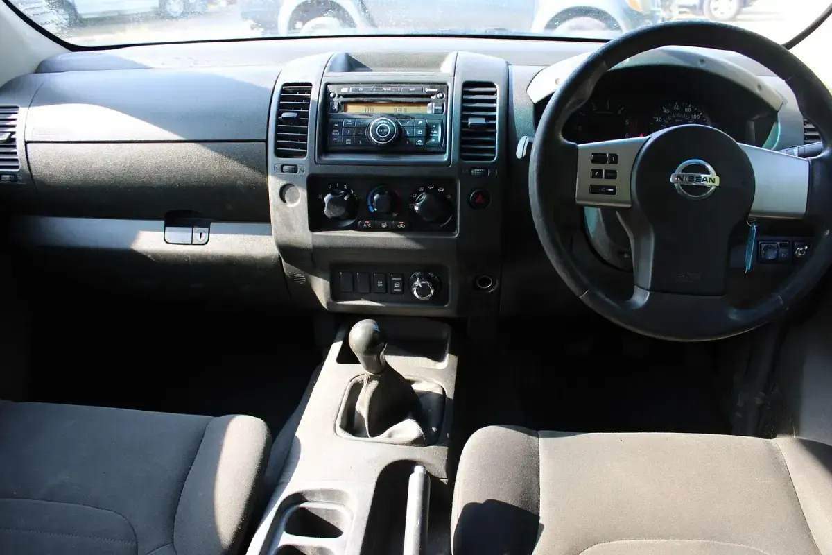 Used Nissan Navara Visia 2014 Silver Pickup