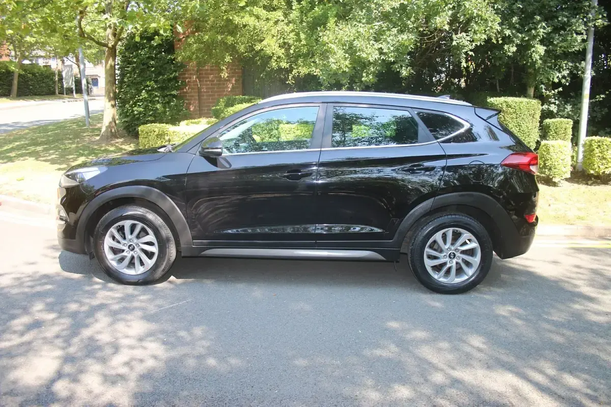 Used Hyundai Tucson Premium 2015 Black SUV