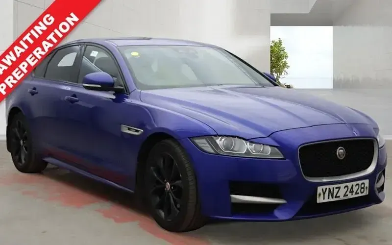 Used Jaguar XF R-Sport 180 HP (132 kW) 2018 Sedan