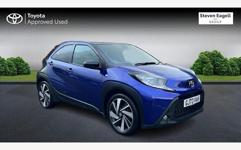 Used 2025 Toyota Aygo X SUV | £13,362 (Good price) - Image 1/3