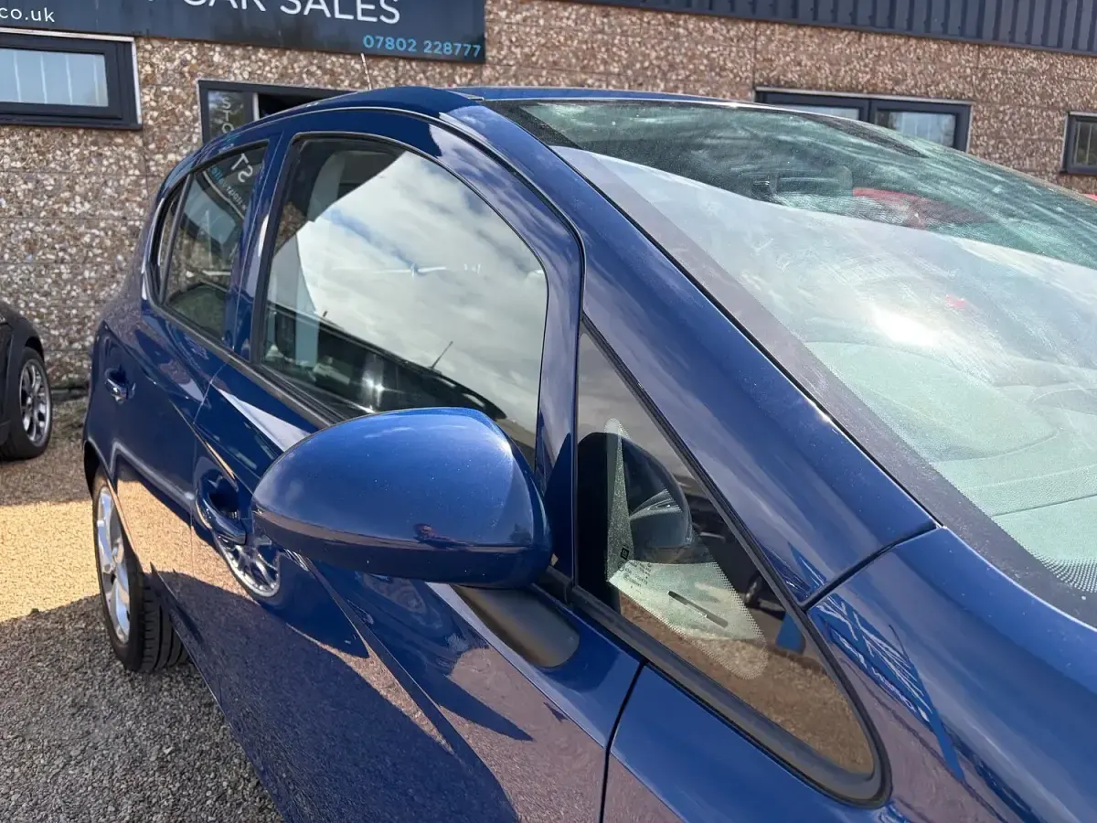 Used Vauxhall Corsa 90 HP (66 kW) 2018 Blue Hatchback