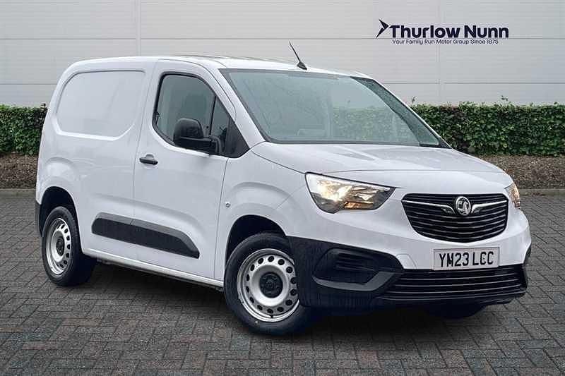 Used Vauxhall Combo S 100 HP (73 kW) 2023 White MPV