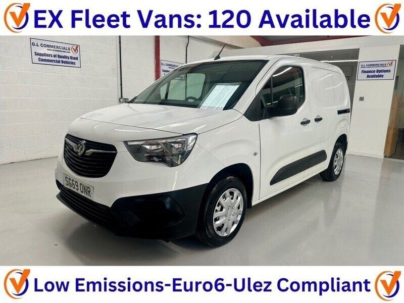 White Used 2019 Vauxhall Combo Edition MPV | £7,999 (Good price) - Image 1/3