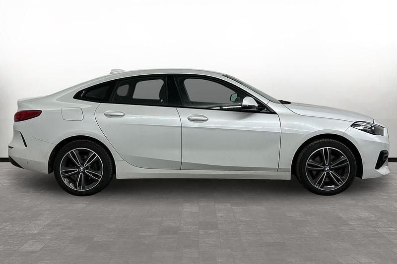 Used BMW 218 Sport Line 138 HP (101 kW) 2020 White Coupe