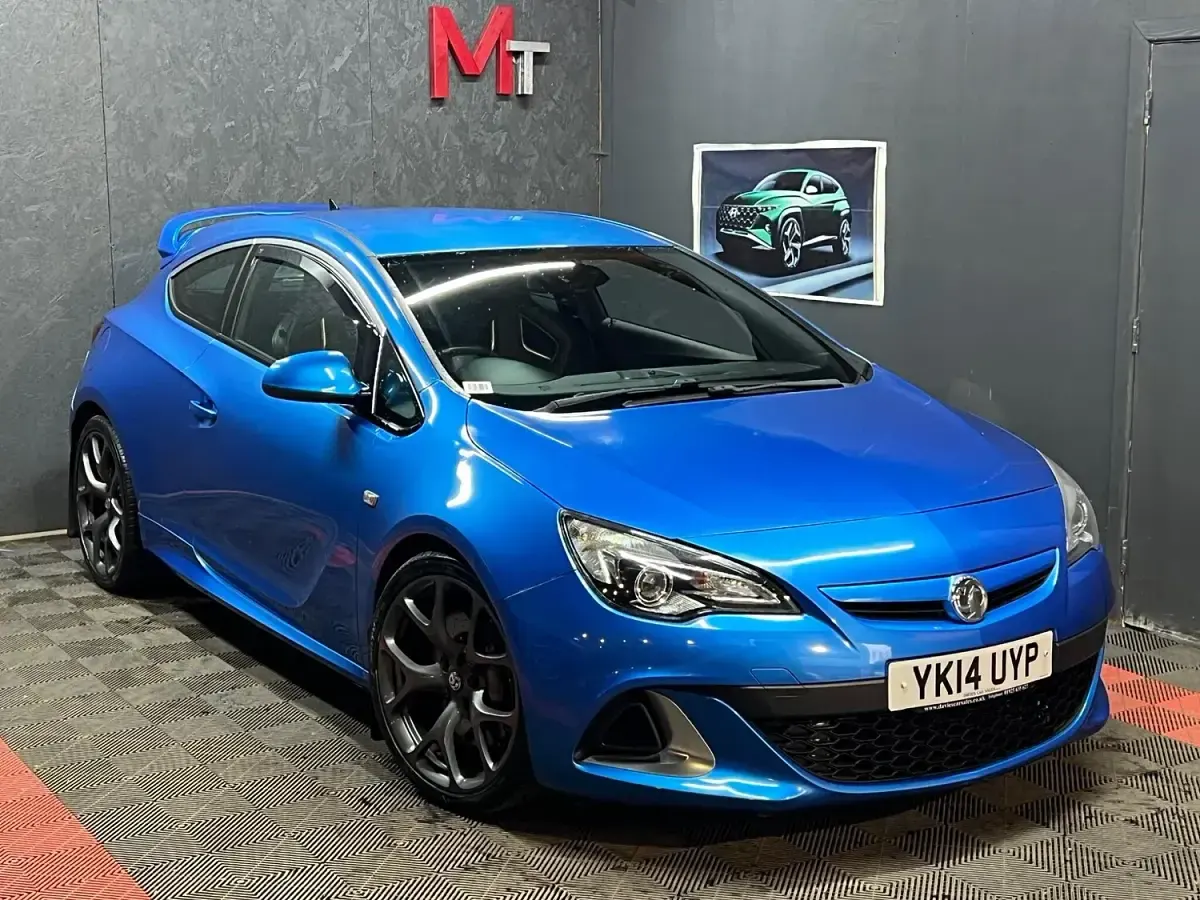 Used Vauxhall Astra GTC S 2014 Blue Hatchback