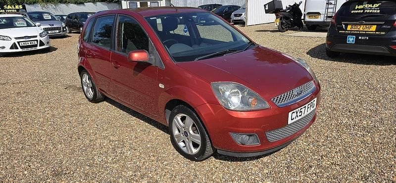 Red Used 2008 Ford Fiesta Zetec Hatchback | £1,795 (Fair price) - Image 1/4