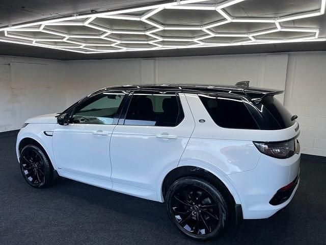 Used Land Rover Discovery Sport SE Dynamic 180 HP (132 kW) 2019 White SUV