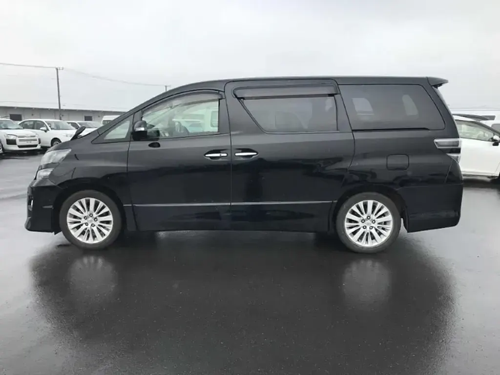 Used Toyota Alphard 2013 Black MPV