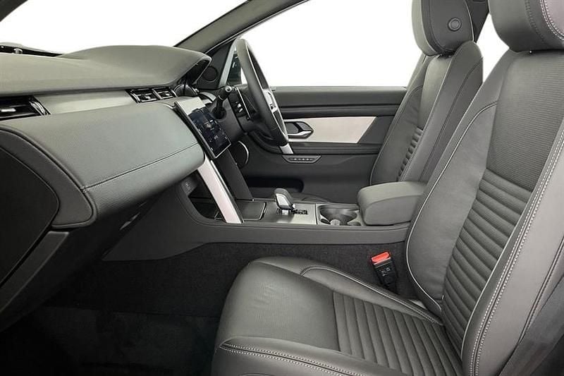 Used Land Rover Discovery Sport SE Dynamic 204 HP (150 kW) 2025 Unknown SUV