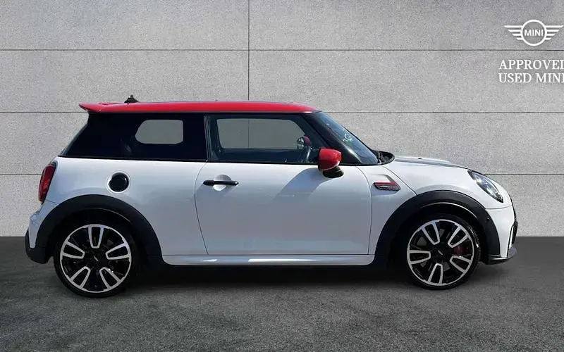 Used Mini John Cooper Works Hatch 231 HP (169 kW) 2022 White Hatchback