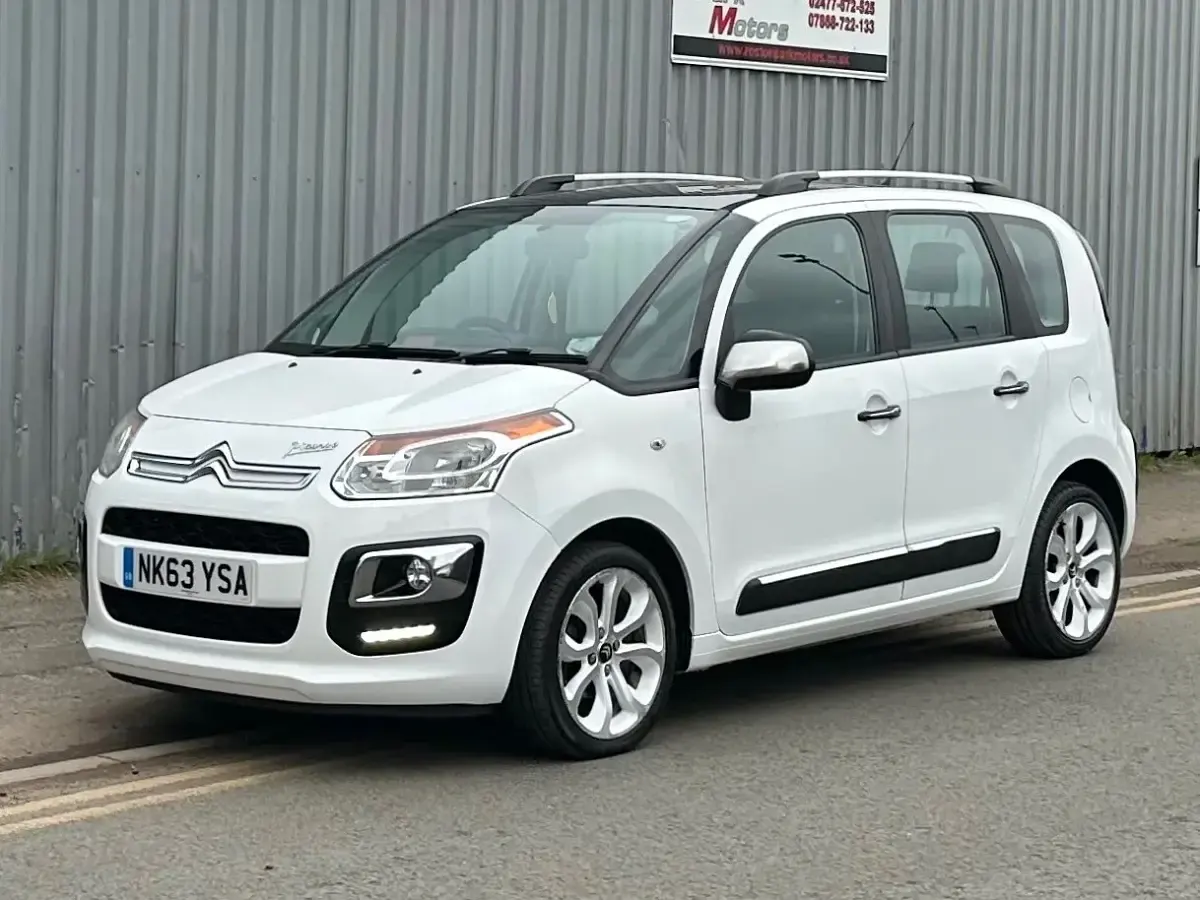 Used Citroën C3 Picasso SELECTION 2013 White MPV