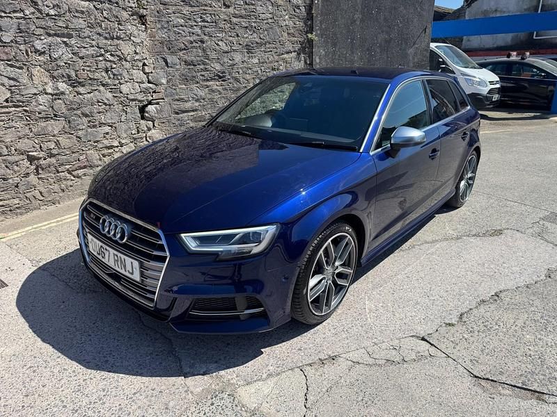 Begagnad Audi S3 Sportback Design 310 HK (228 kW) 2017 Blå Halvkombi