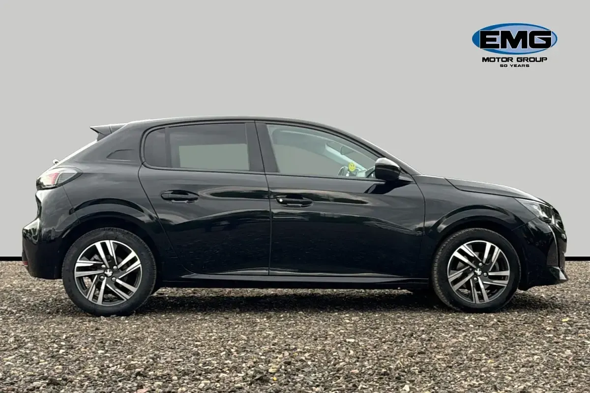 Used Peugeot 208 Allure Premium 100 HP (73 kW) 2021 Black Hatchback