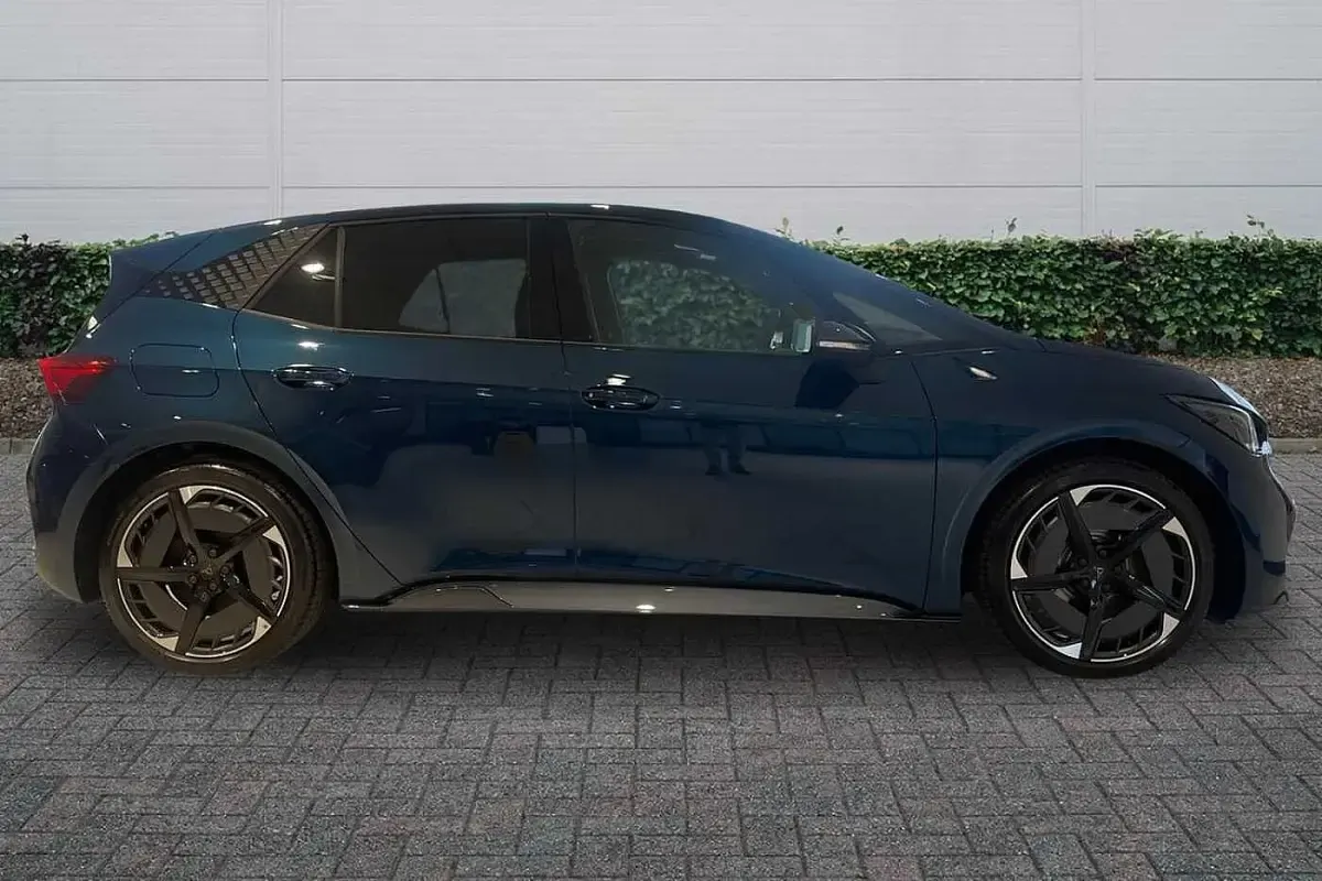 New Cupra Born e-Boost 169 kW (231 HP) 2026 Aurora blue Hatchback