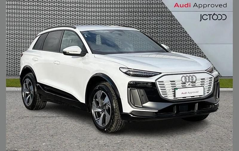 Used Audi Q6 e-tron S-Line 225 kW (306 HP) 2024 White SUV