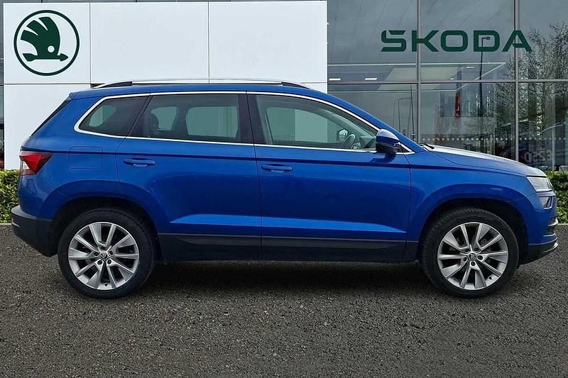 Used Skoda Karoq SE L 150 HP (110 kW) 2022 Race blue metallic SUV