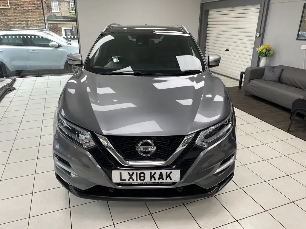 Used Nissan Qashqai Tekna+ 130 HP (95 kW) 2018 Grey SUV