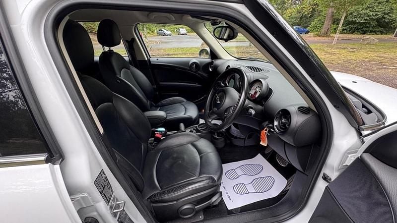 Used Mini Cooper SD 2013 White Hatchback