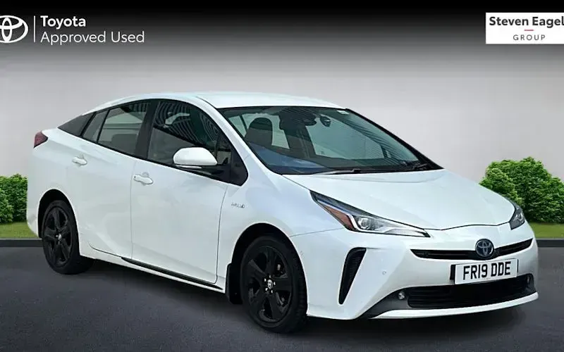 Used Toyota Prius 122 HP (89 kW) 2021 Hatchback