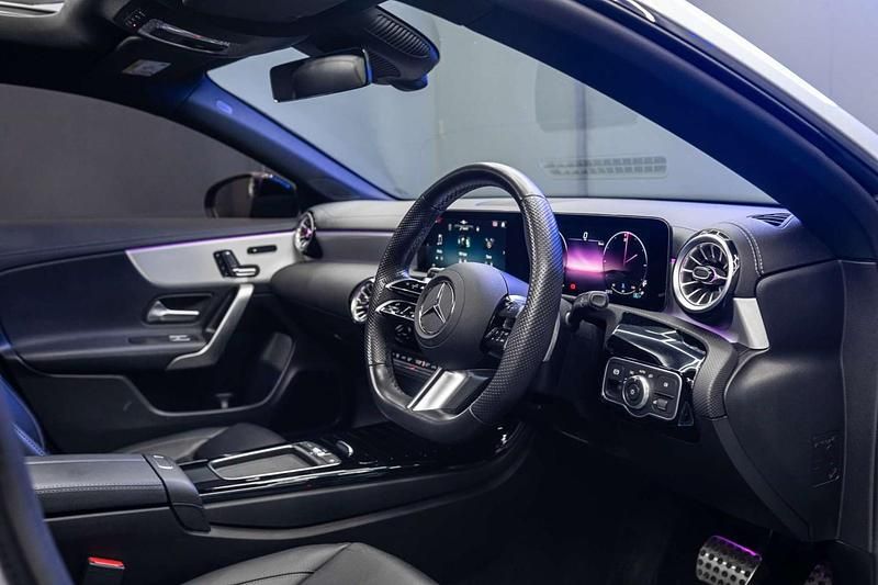 Used Mercedes CLA220 AMG Line Premium Plus 190 HP (139 kW) 2024 Silver Sedan