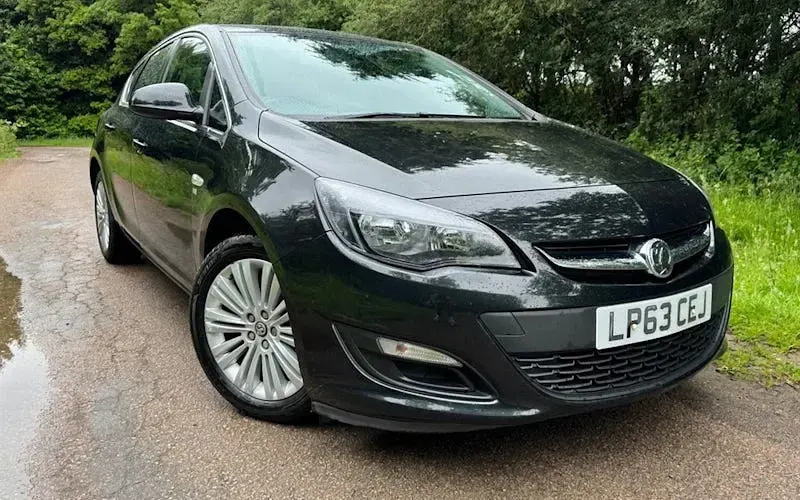 Used Vauxhall Astra Excite 101 HP (74 kW) 2015 Hatchback