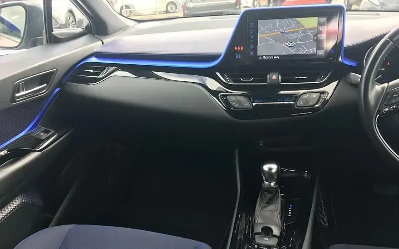 Used Toyota C-HR 122 HP (89 kW) 2020 Silver SUV