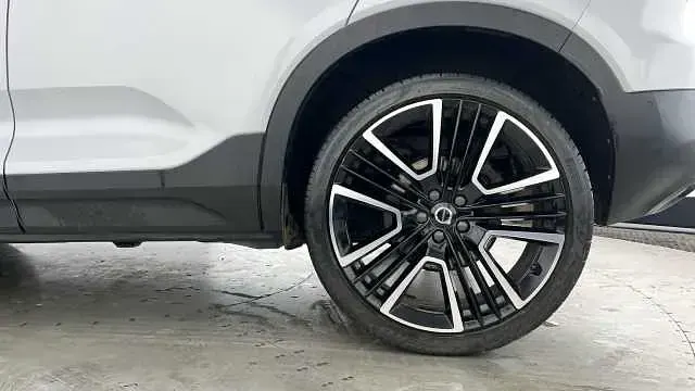 Used Volvo XC40 R-Design Pro 194 HP (142 kW) 2021 SUV