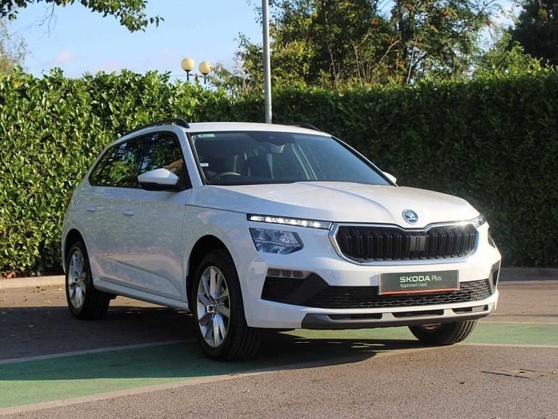 Moon white metallic Used 2024 Skoda Kamiq SE SUV | £17,295 (Fair price) - Image 1/4
