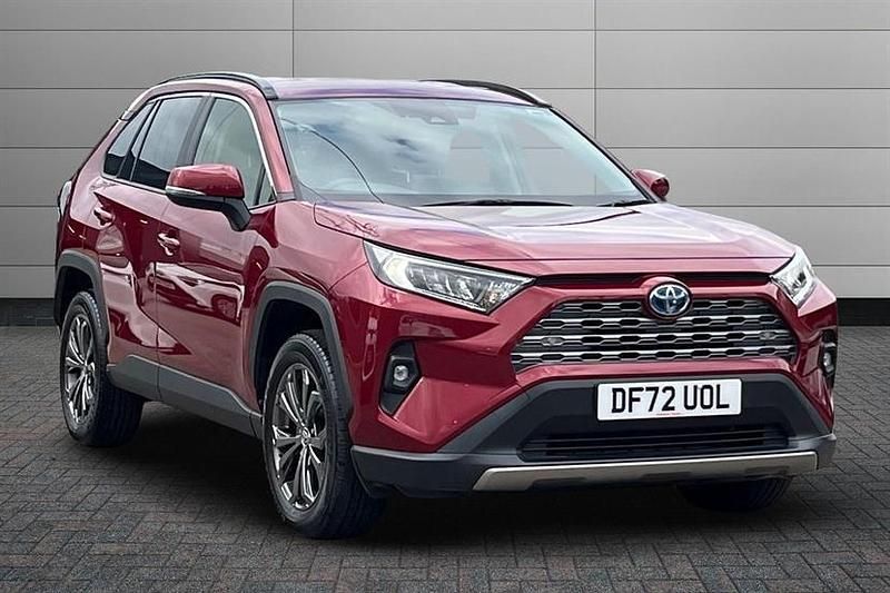 Tokyo red Used 2023 Toyota RAV4 Hybrid Design SUV | £29,600 (Good price) - Image 1/4