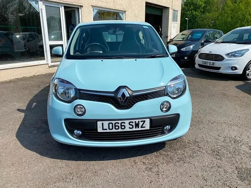 Used Renault Twingo Dynamique 110 HP (80 kW) 2016 Powder blue Hatchback