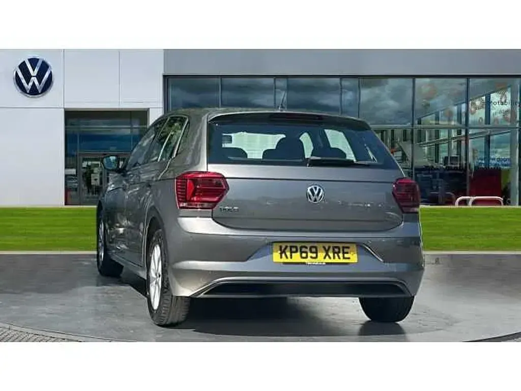 Used VW Polo SE 95 HP (69 kW) 2019 Grey Hatchback