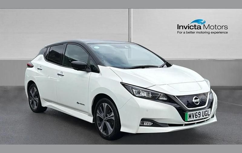 Used Nissan Leaf Tekna 108 kW (147 HP) 2019 White Hatchback