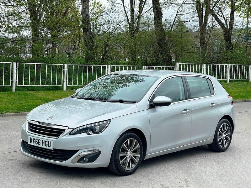 Second-hand Peugeot 308 Allure 2016 Argintiu Hatchback