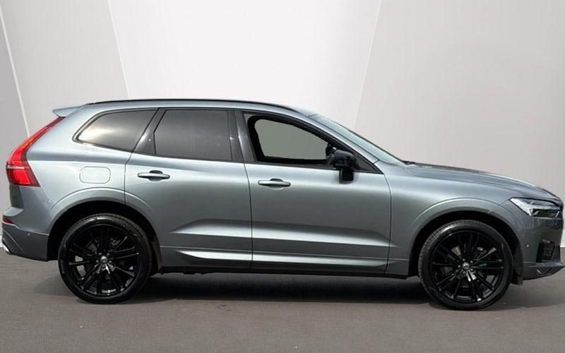 Used Volvo XC60 R-Design Pro 250 HP (183 kW) 2021 SUV