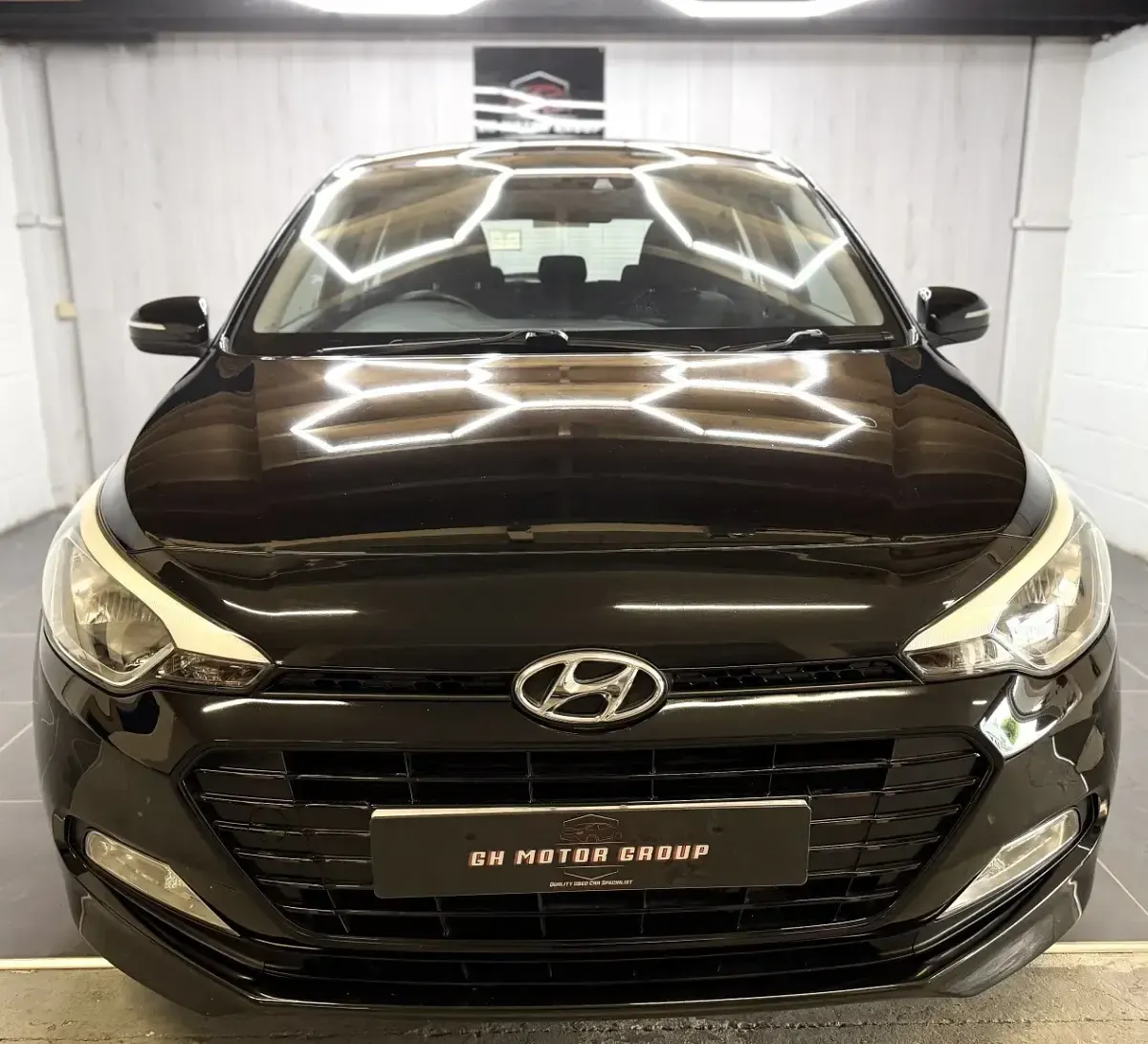 Używany Hyundai i20 Edition 100 KM (73 kW) 2017 Czarny Hatchback
