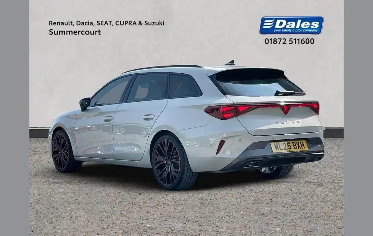 Used Cupra Leon 147 HP (108 kW) 2025 Grey Estate