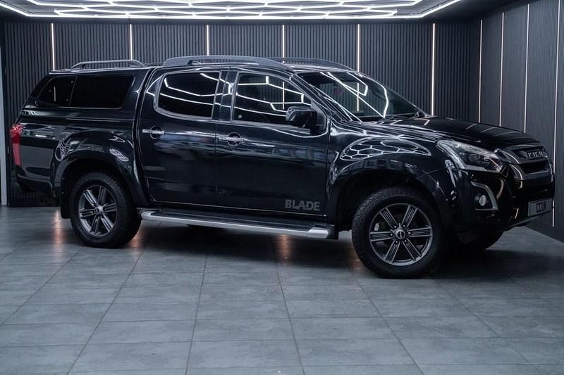 Black Used 2019 Isuzu Pick up Pickup | £16,490 (Fair price) - Image 1/4
