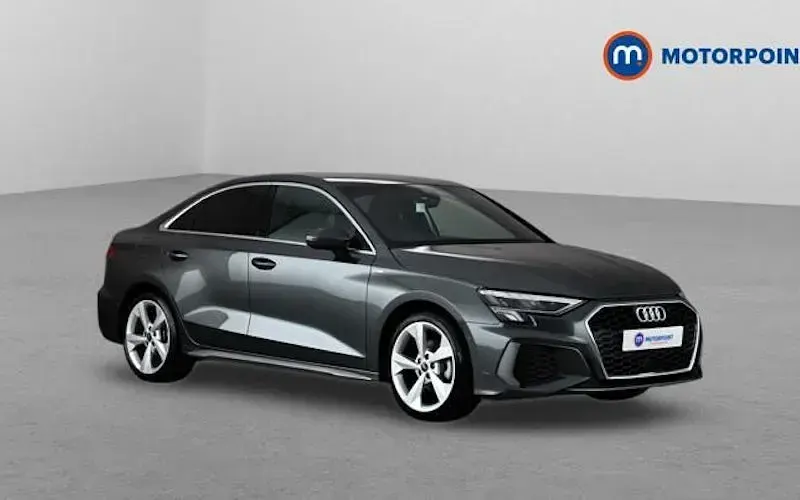 Begagnad Audi A3 S-Line 150 HK (110 kW) 2024 Sedan