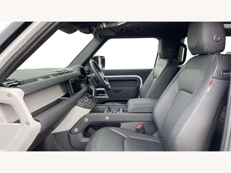 Usado Land Rover Defender SE Dynamic 250 CV (183 kW) 2023 Blanco SUV