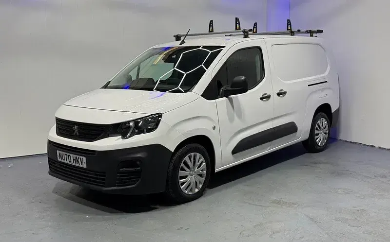 Used Peugeot Partner 2020 White MPV