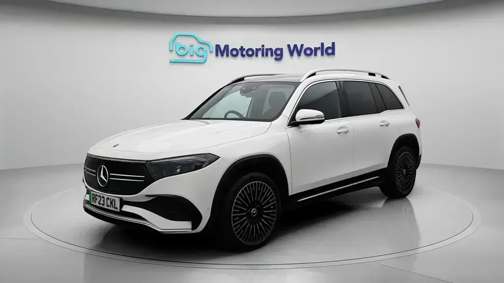 Usado Mercedes EQB300 AMG line 167 kW (228 HP) 2023 SUV