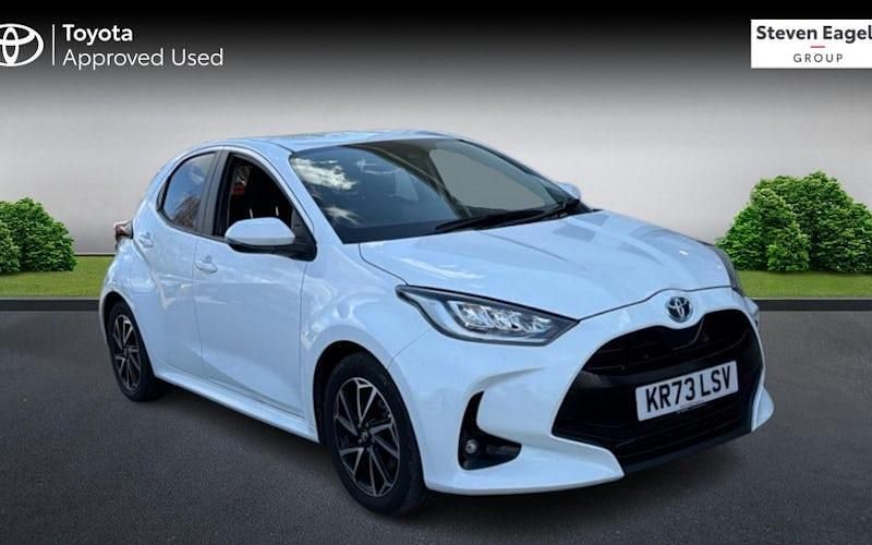 Second-hand Toyota Yaris Hybrid Design 116 CP (85 kW) 2026 Hatchback