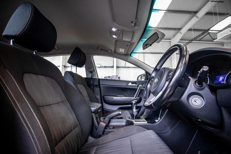 Used Kia Sportage 114 HP (83 kW) 2019 White SUV