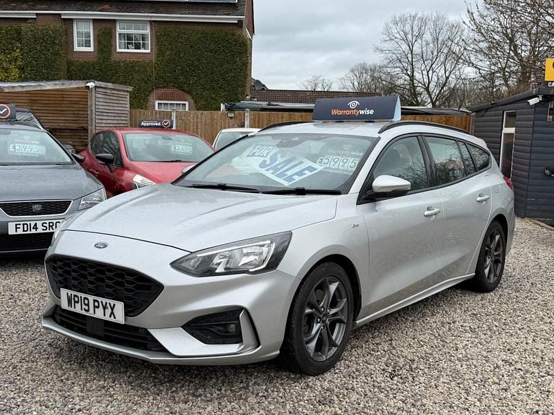 Used Ford Focus ST-Line 125 HP (91 kW) 2019 Silver Estate